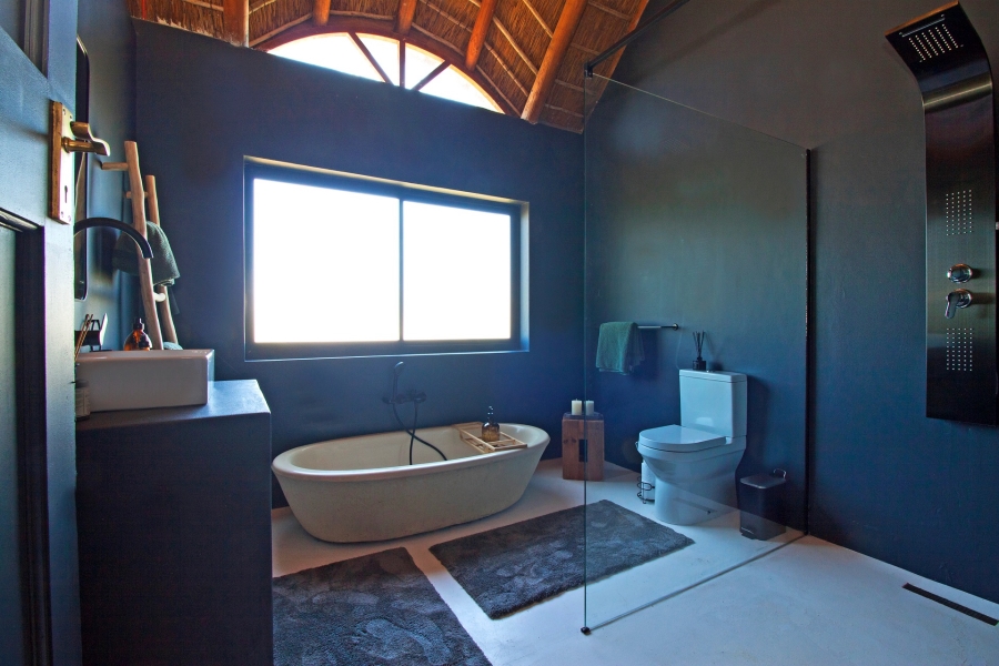 To Let 5 Bedroom Property for Rent in Crofters Valley Western Cape